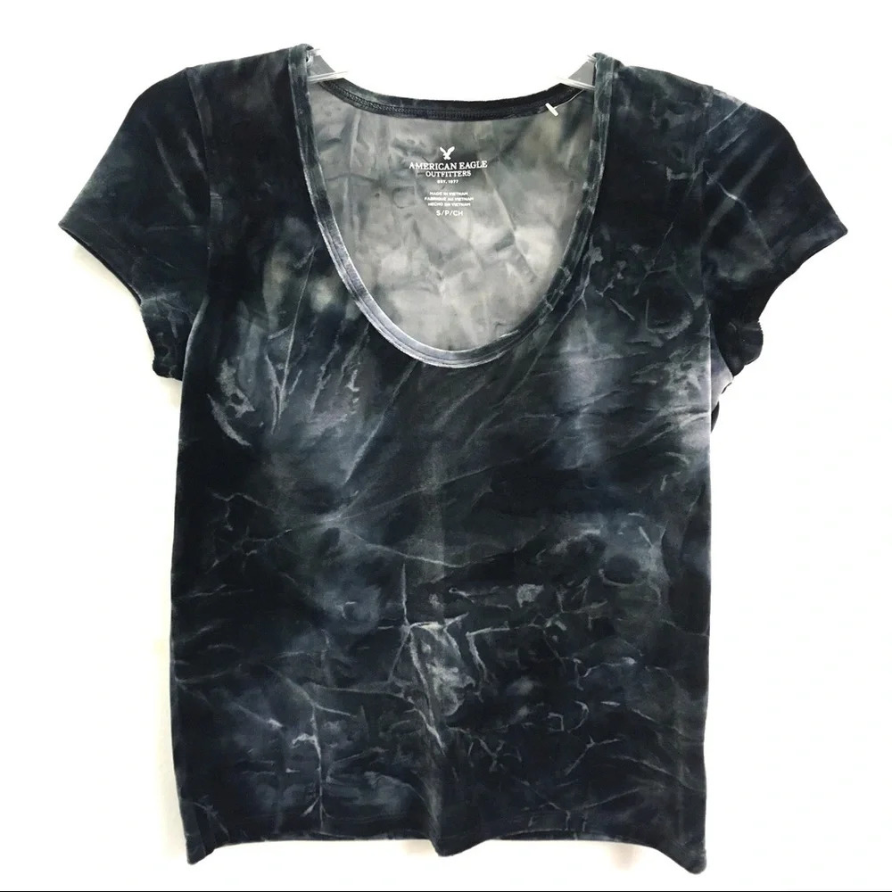NWOT American Eagle | Velour Black and Gray Crop
